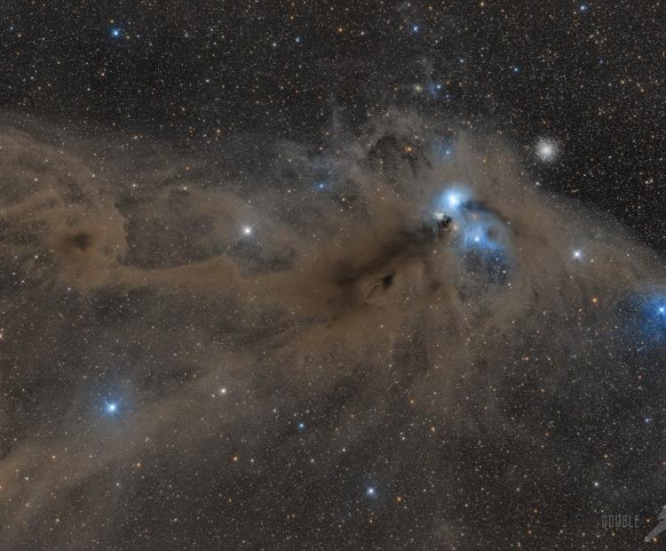 Corona Australis Molecular Cloud | © Adriano Anfuso